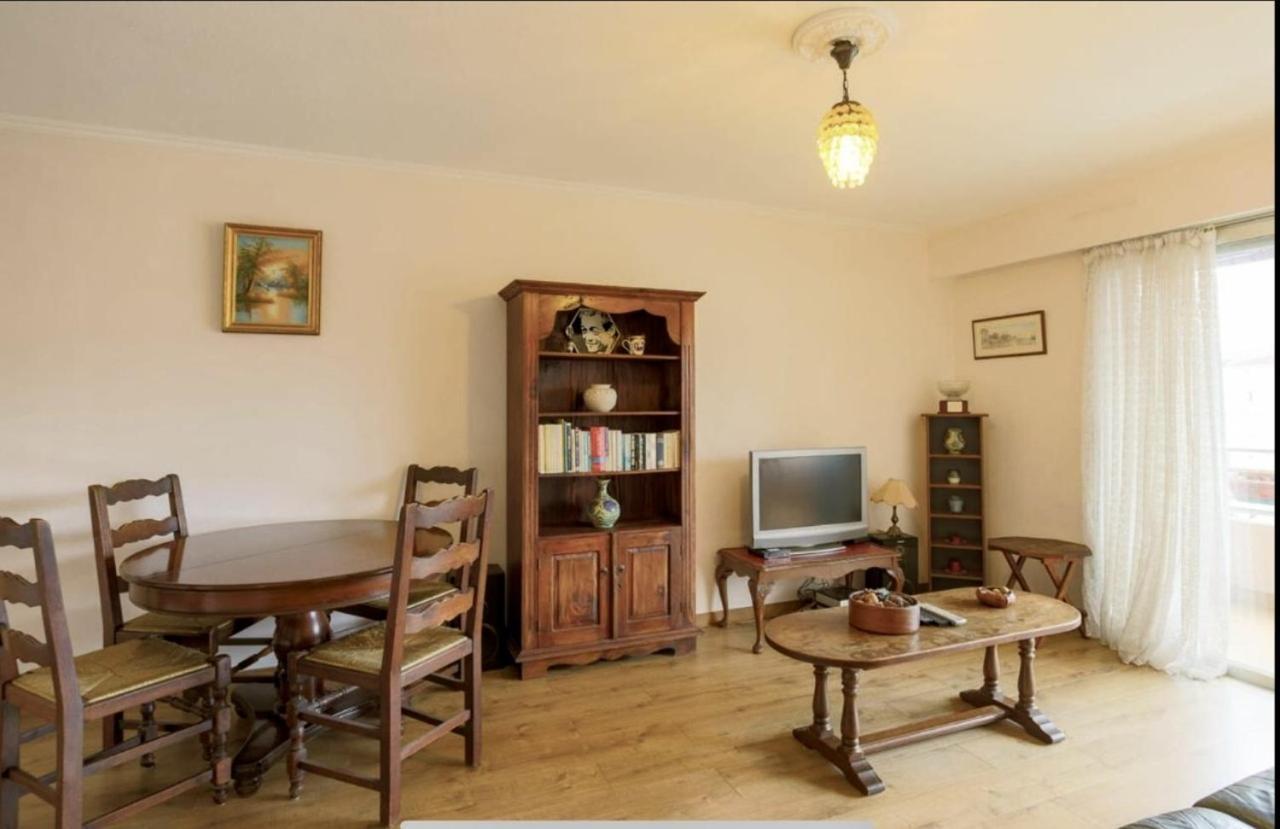 Appartement Spacious In For Art Lovers *